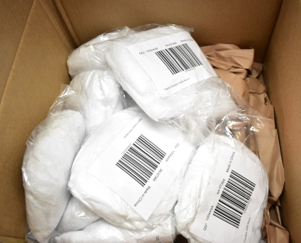 Lot of 1000 Radnor Large White Polyester Honeycomb Beard Covers 64055472