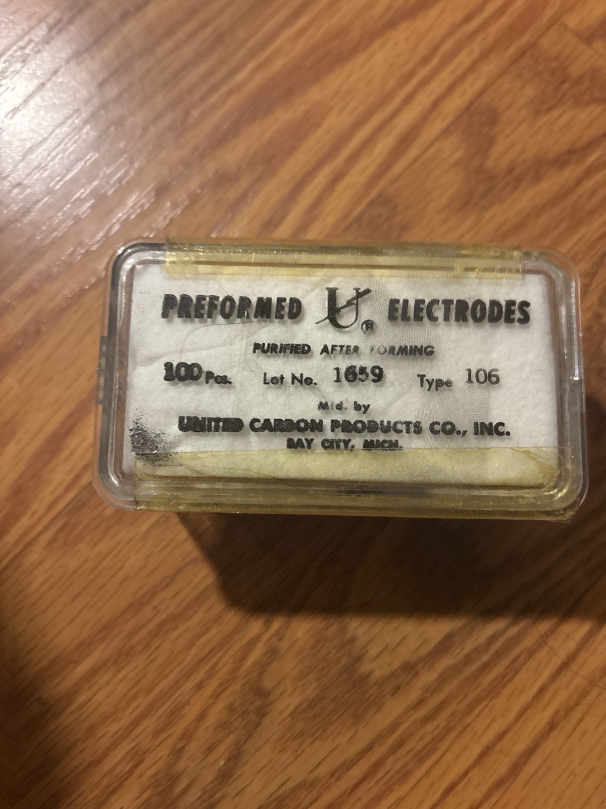 United Carbon Type 106 Spectroscopic Graphite Electrodes 100 pcs Preformed
