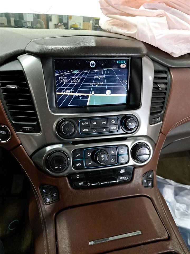 2015 Suburban 1500 Jack Sku#4379690