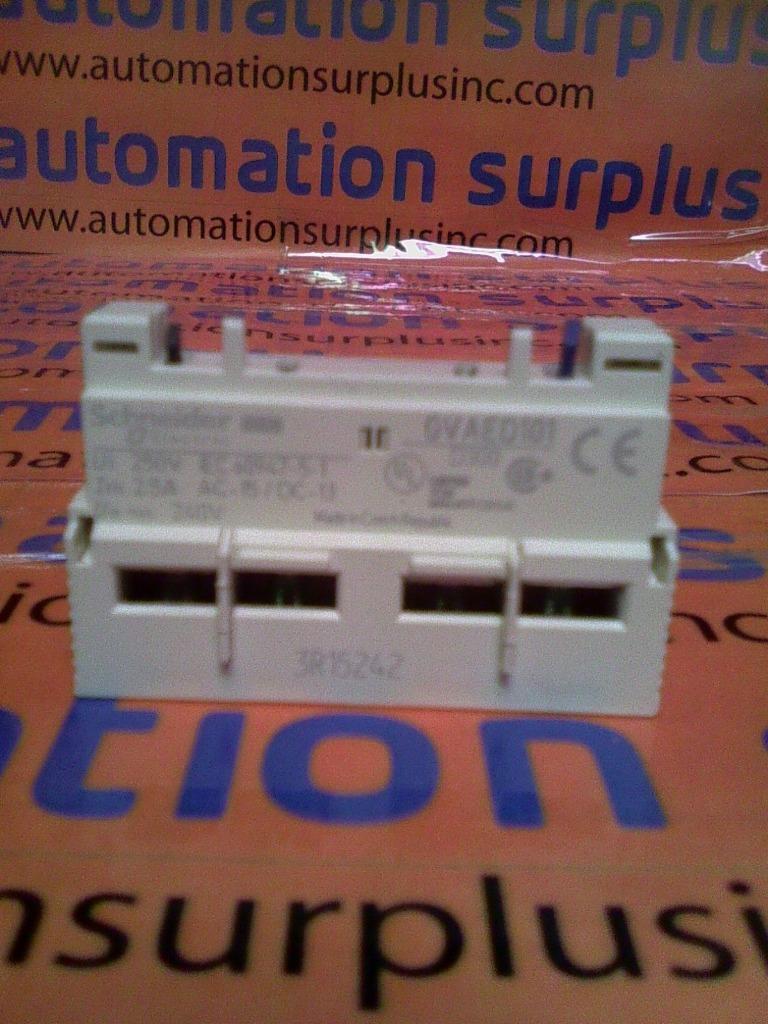 SCHNEIDER ELECTRIC GVAED101 NA+NA, FRONT PLUG IN AUXILIARY NEW QUANTITY!!