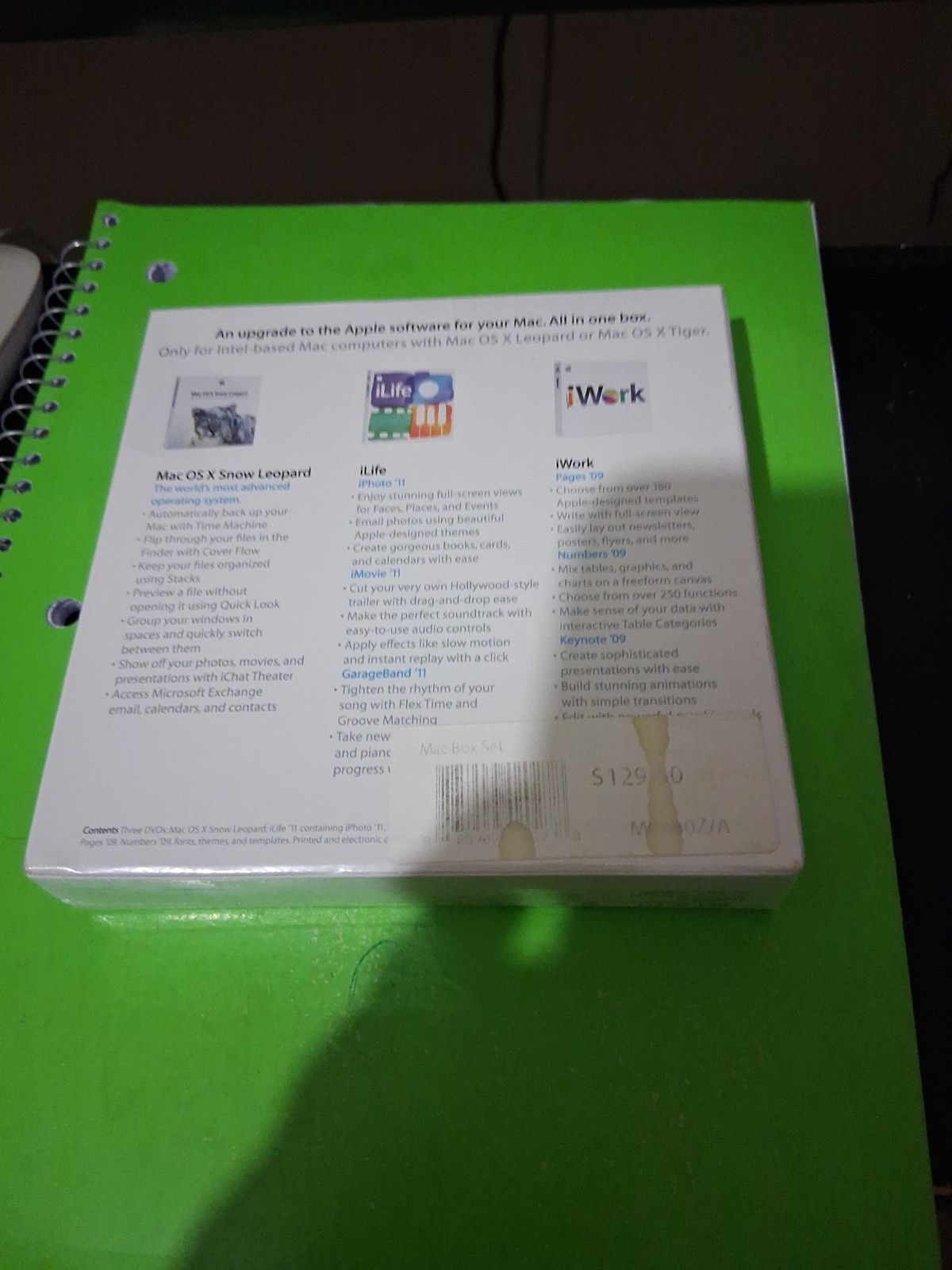 Apple Mac Box Set Includes Mac OS X Snow Leopard iLife 11 iWork 09 MC680Z/A