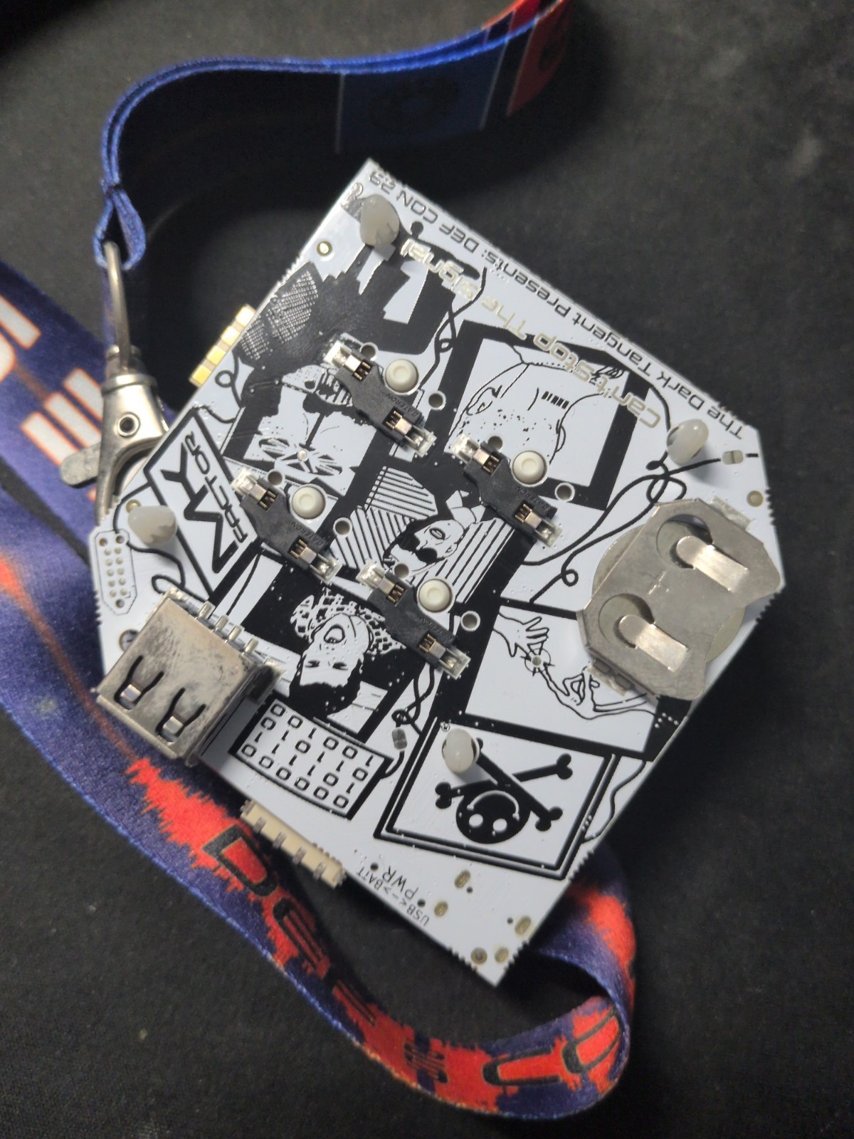 DEFCON BADGE Defcon 29 2021(working W/leds) *missing a easily replacable key or2