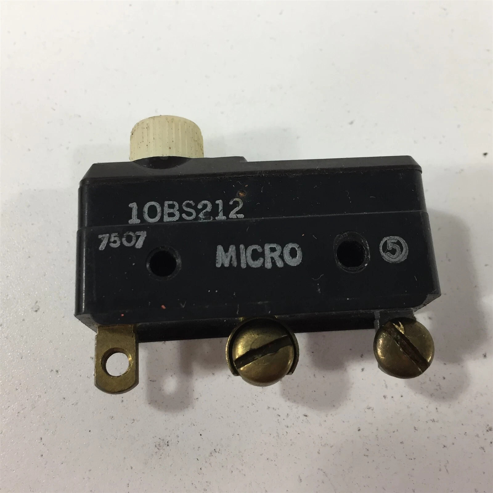 (1) Honeywell 10BS212 Microswitch  NEW SURPLUS