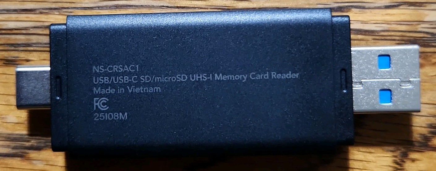 Insignia USB-C usb to SD microSD Memory Card Reader PC MAC Tablets ios Android