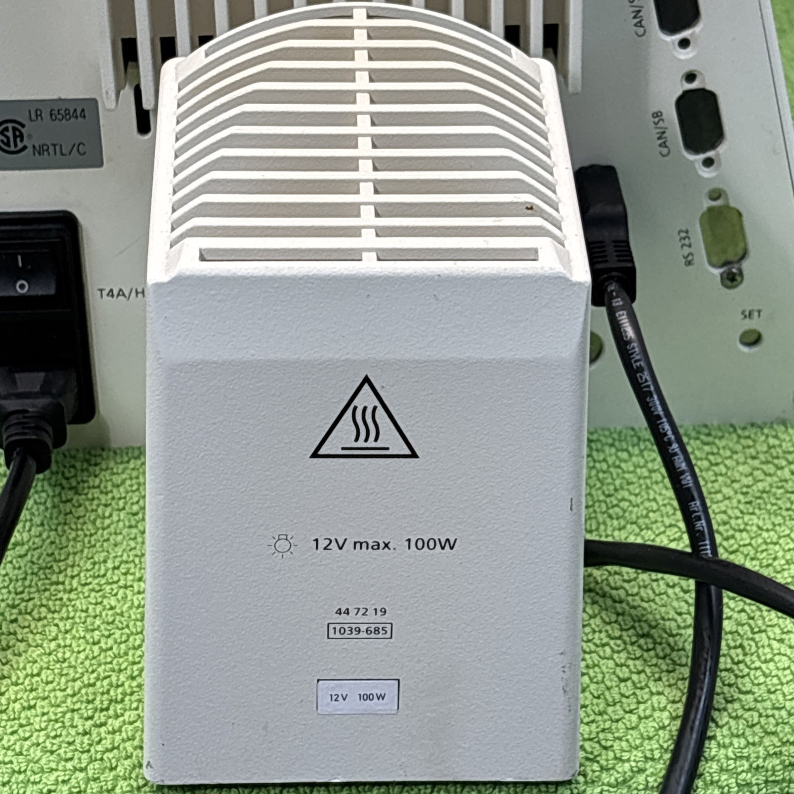 Carl Zeiss Axioskop 2 Plus Trinocular Microscope stage light source objectives