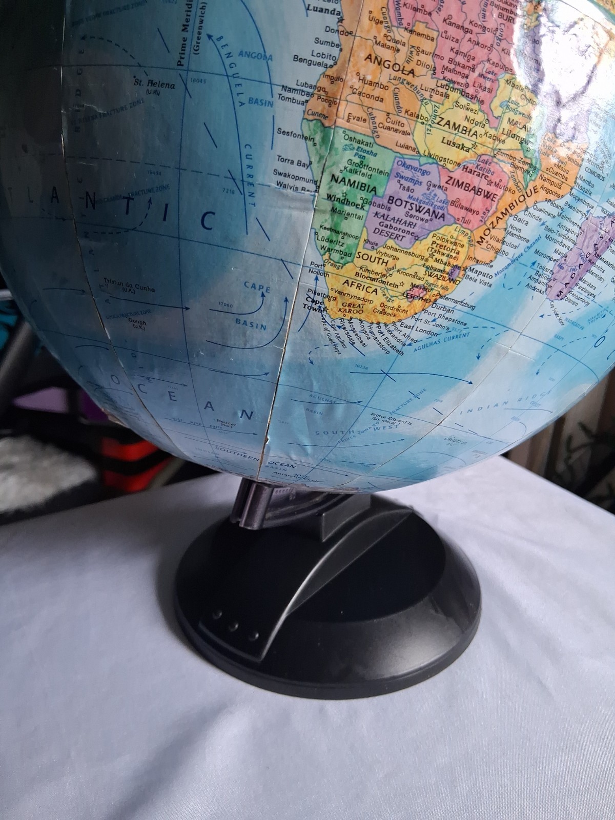 GlobeMaster 12" Tabletop Rotating Multicolor World Globe *see aging As Is*