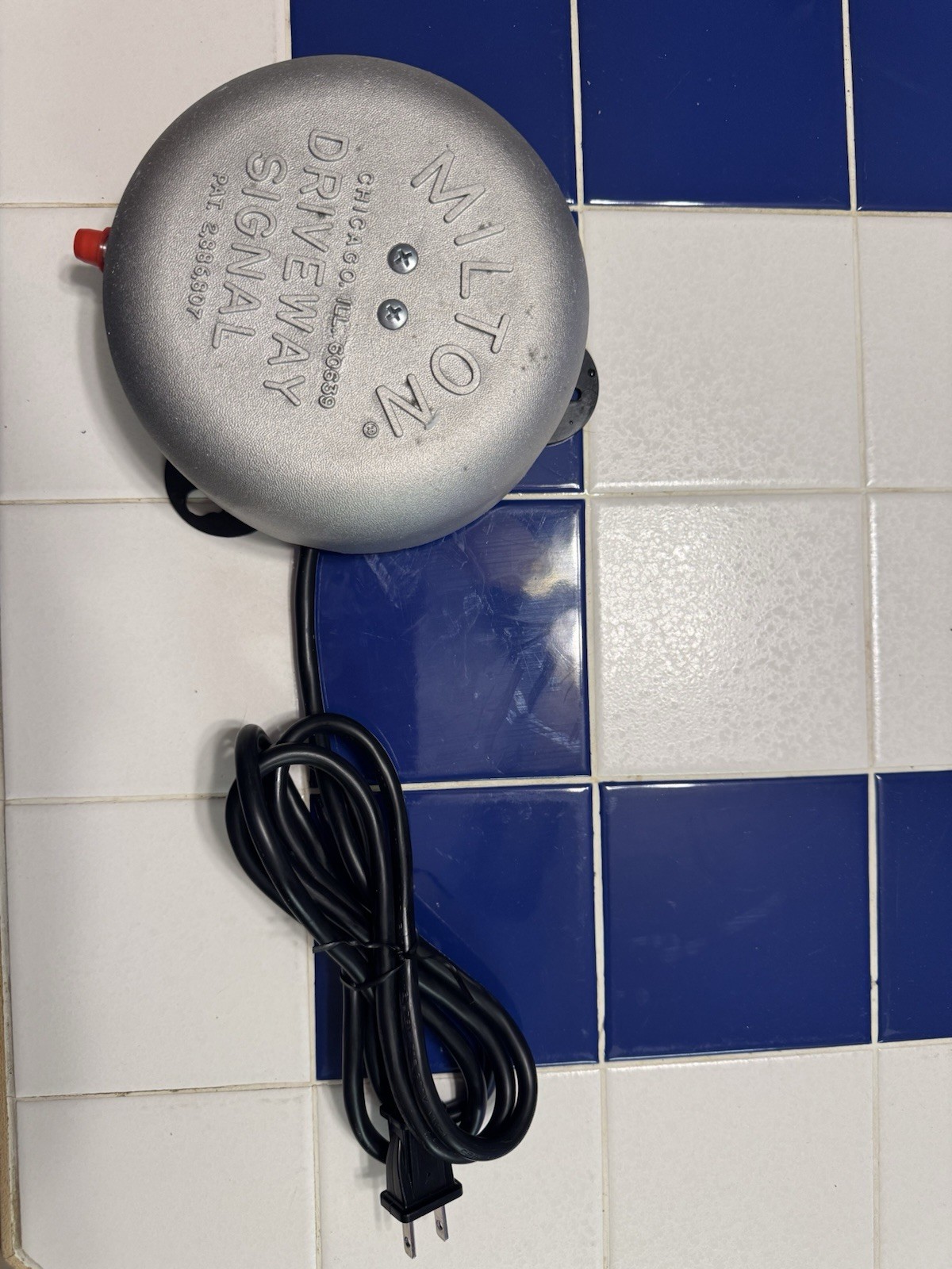 Milton Wireless Motion Sensor Driveway Alarm System Doesn’t include rubber hose