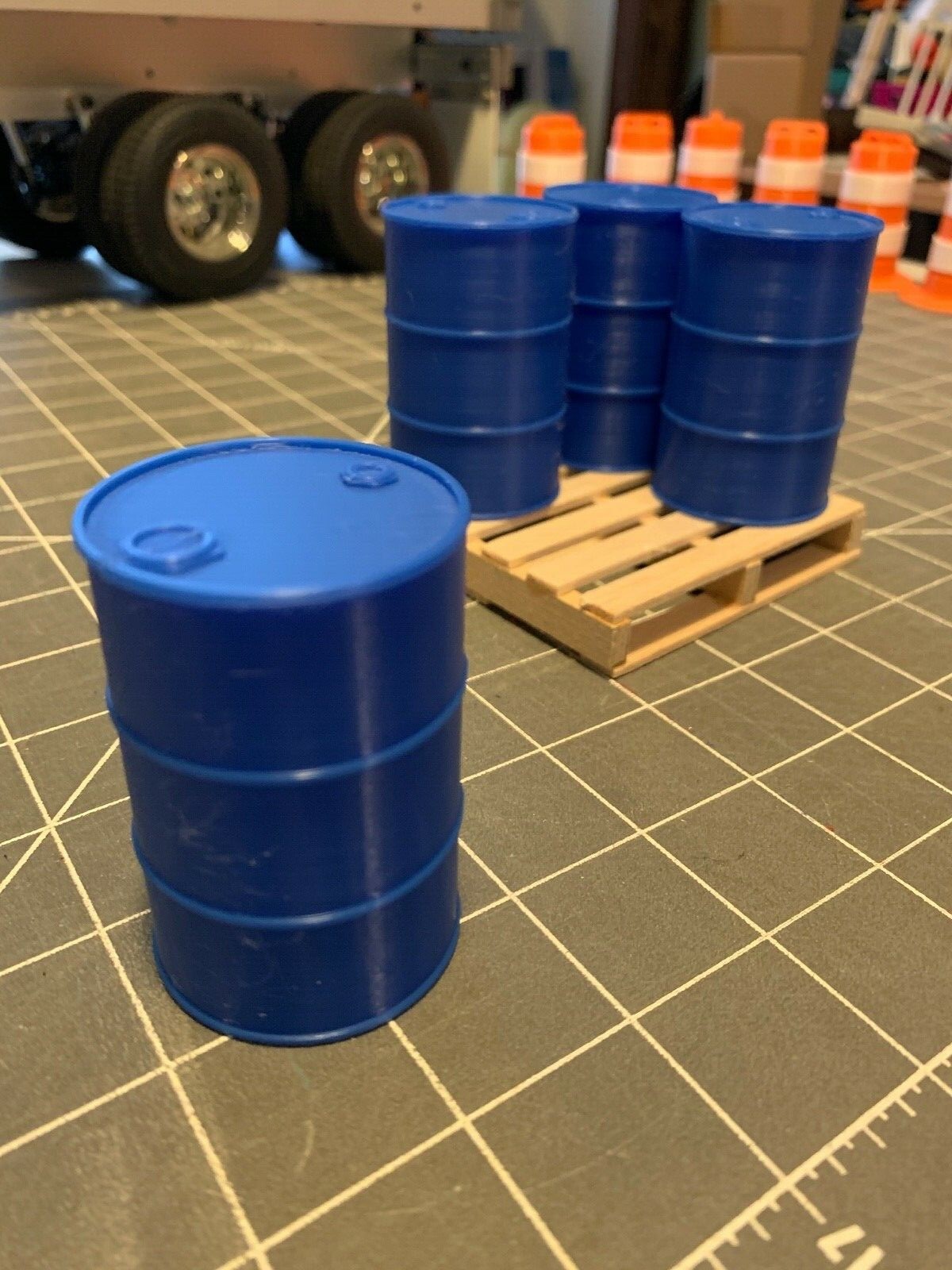 1/14 scale Blue 55 gallon barrel Oil Drum  Tamiya Semi
