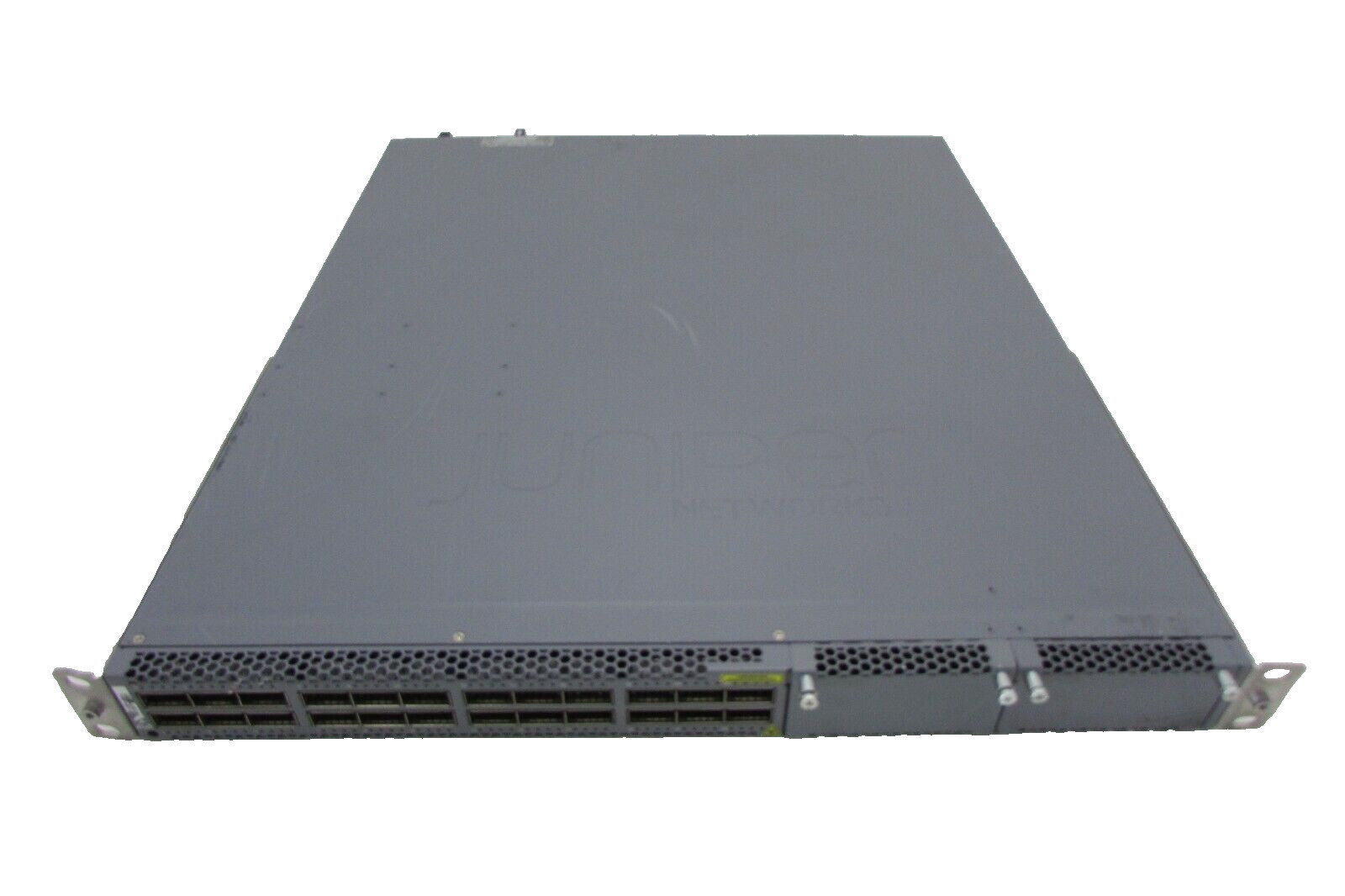 Juniper QFX5100-24Q-3AFI 24x QSFP+ Ports Dual MGMT 2x AC Power QFX5100-24Q-AFO