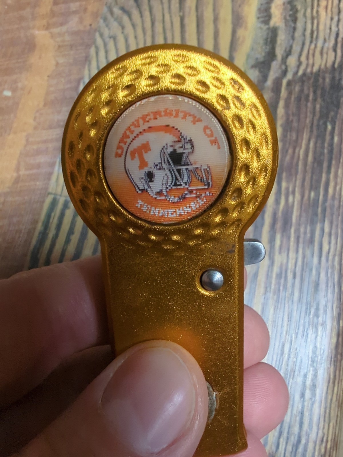 Tennessee Volunteers Vols Retractable Golf Ball Divot Tool