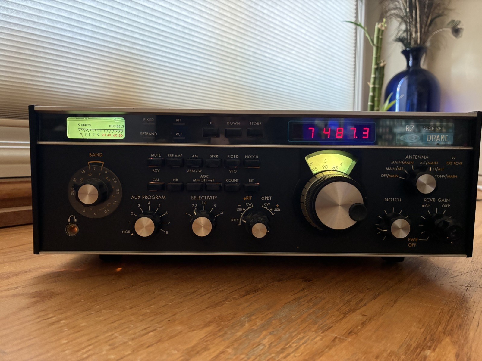 Drake R7 Receiver w/ MS7 Speaker and manuals