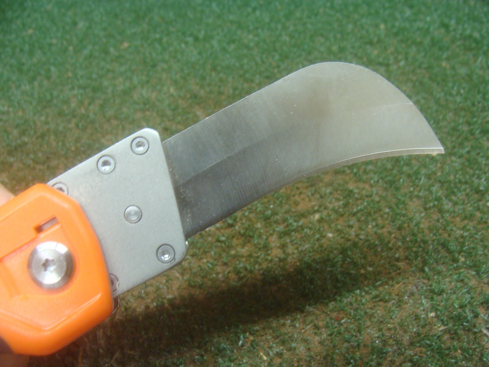 Klein Tools 44218 Folding Cable Skinning Utility Hawkbill Knife - GOOD SHAPE