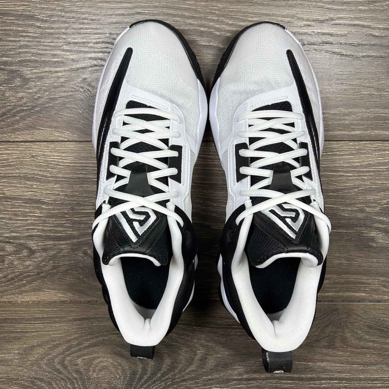 Nike Men's Giannis Immortality 3 Oreo White Black Basketball Shoes Sneakers New