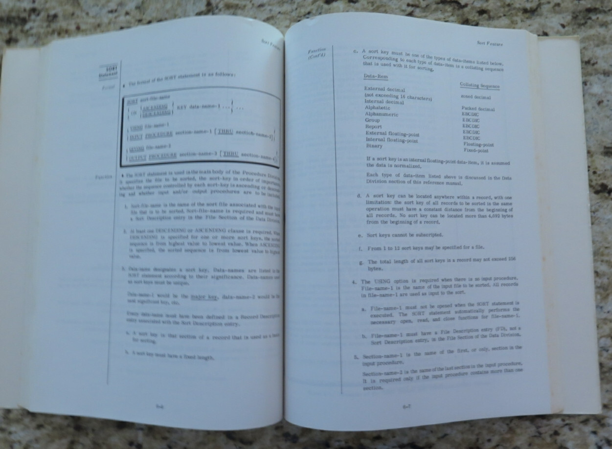 Vintage SPECTRA 70 RCA All Systems COBOL Reference Manual Dated 1969