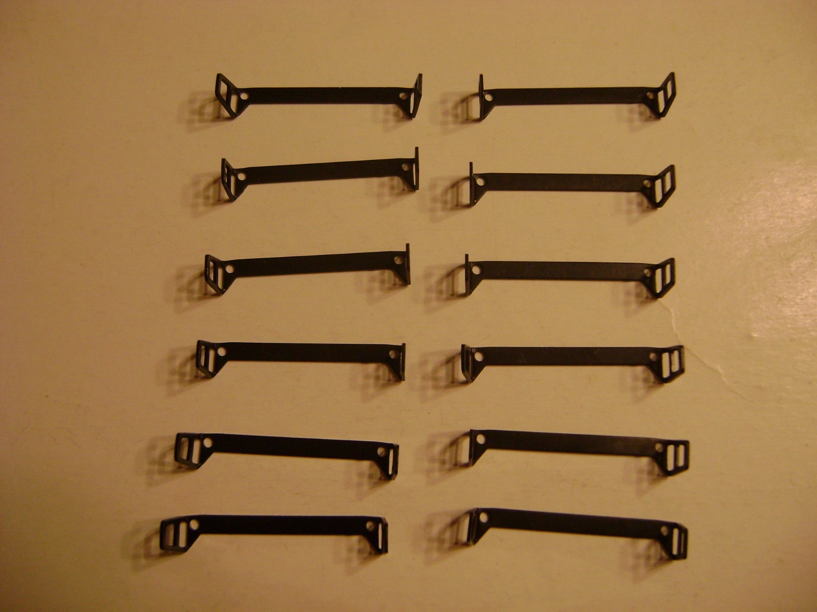 Lionel 2333-23 Rear Ladders, (pkg. of 12)