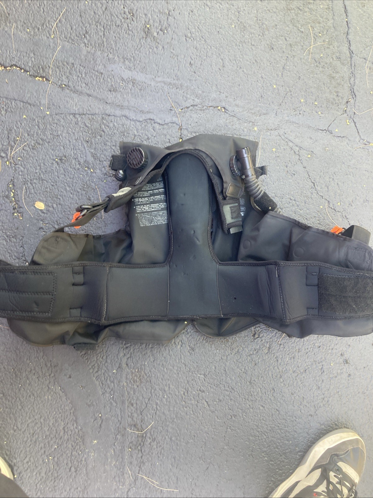 U.S. Divers Aqua Scuba Vest Buoyancy Compensator. MEDIUM