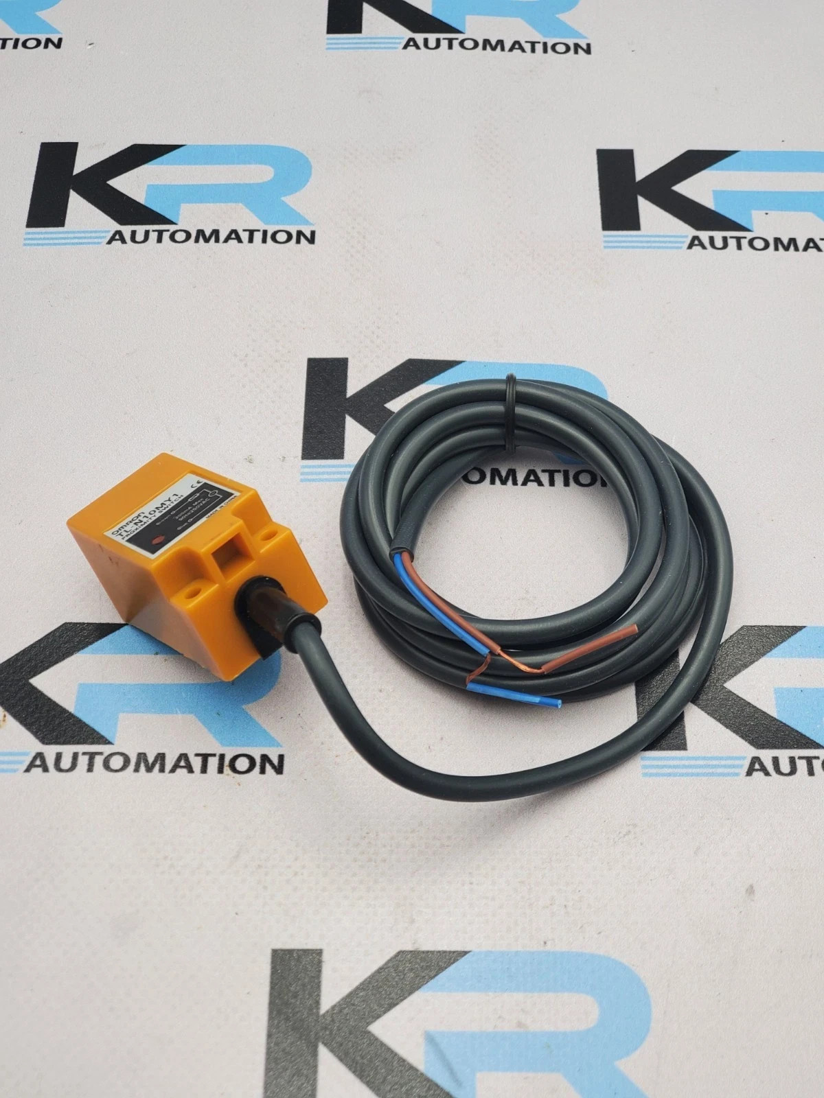 NEW Omron TL-N10MY1 Proximity Switch