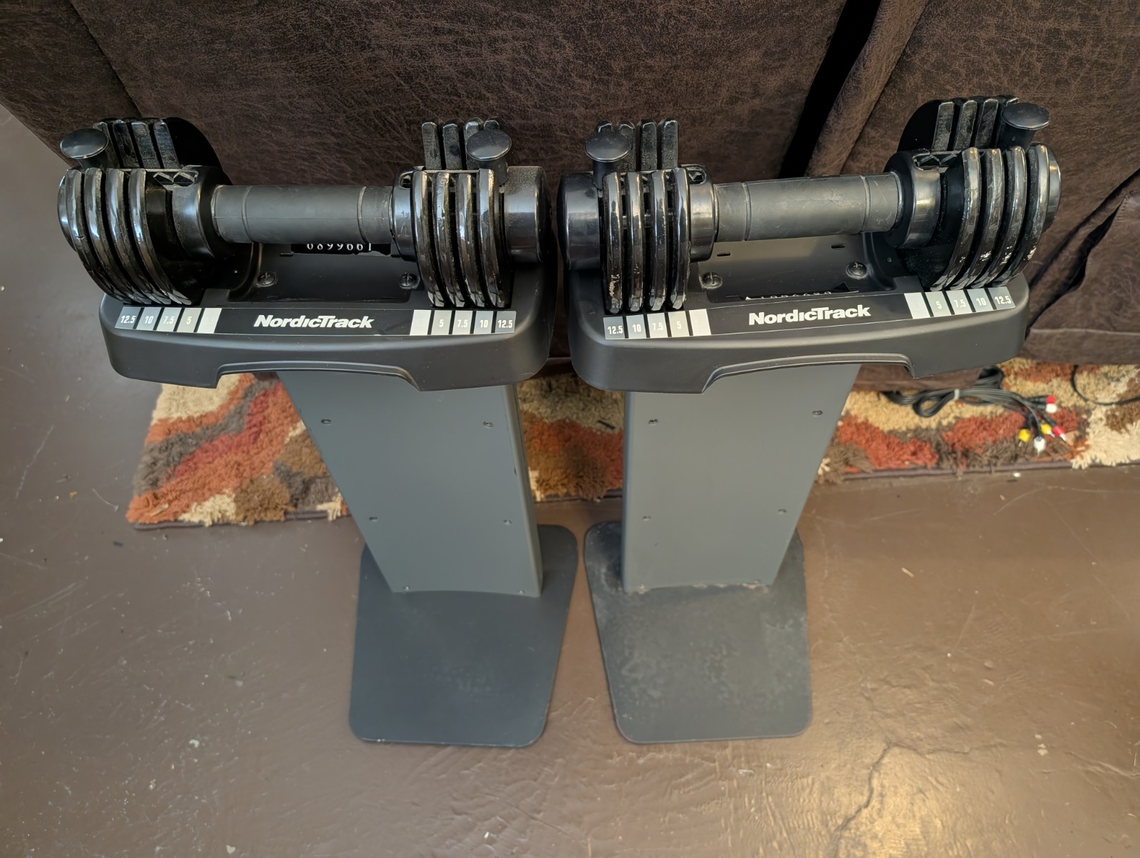 NordicTrack Adjustable Dumbbell Set 5 - 12 lb Select-A-Weight Home Gym W/ Stands
