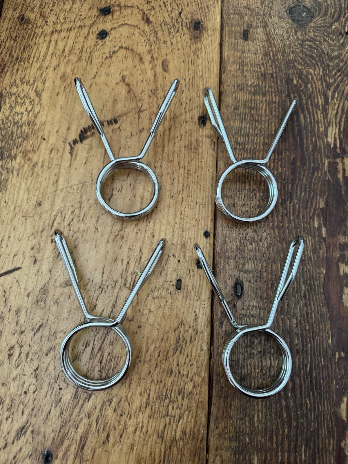 Lightly Used  Lot 4 - 2" Metal Clamps for Weightlifting Barbells