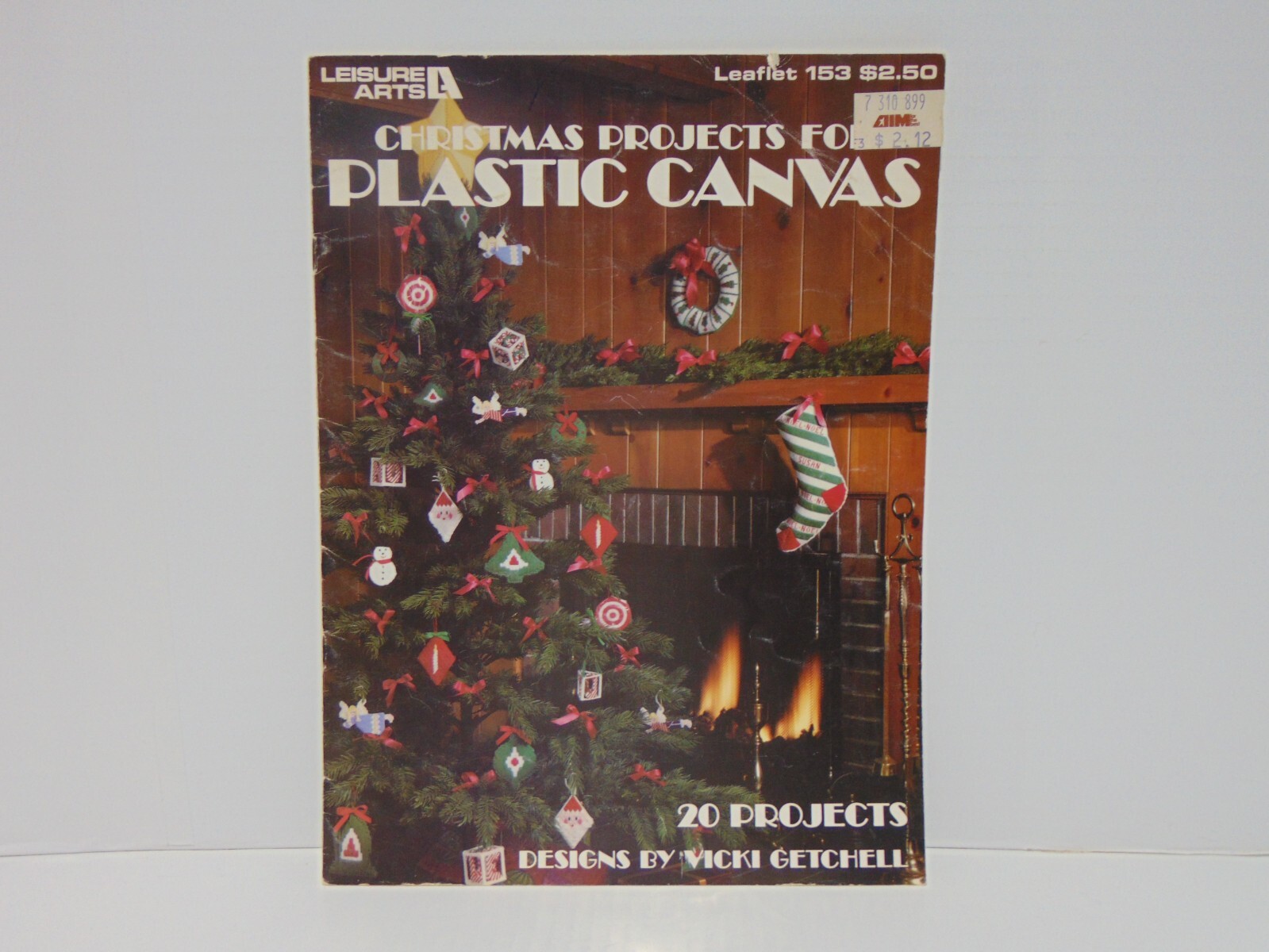 Christmas Projects For Plastic Canvas Leisure Arts Leaflet 153 1979