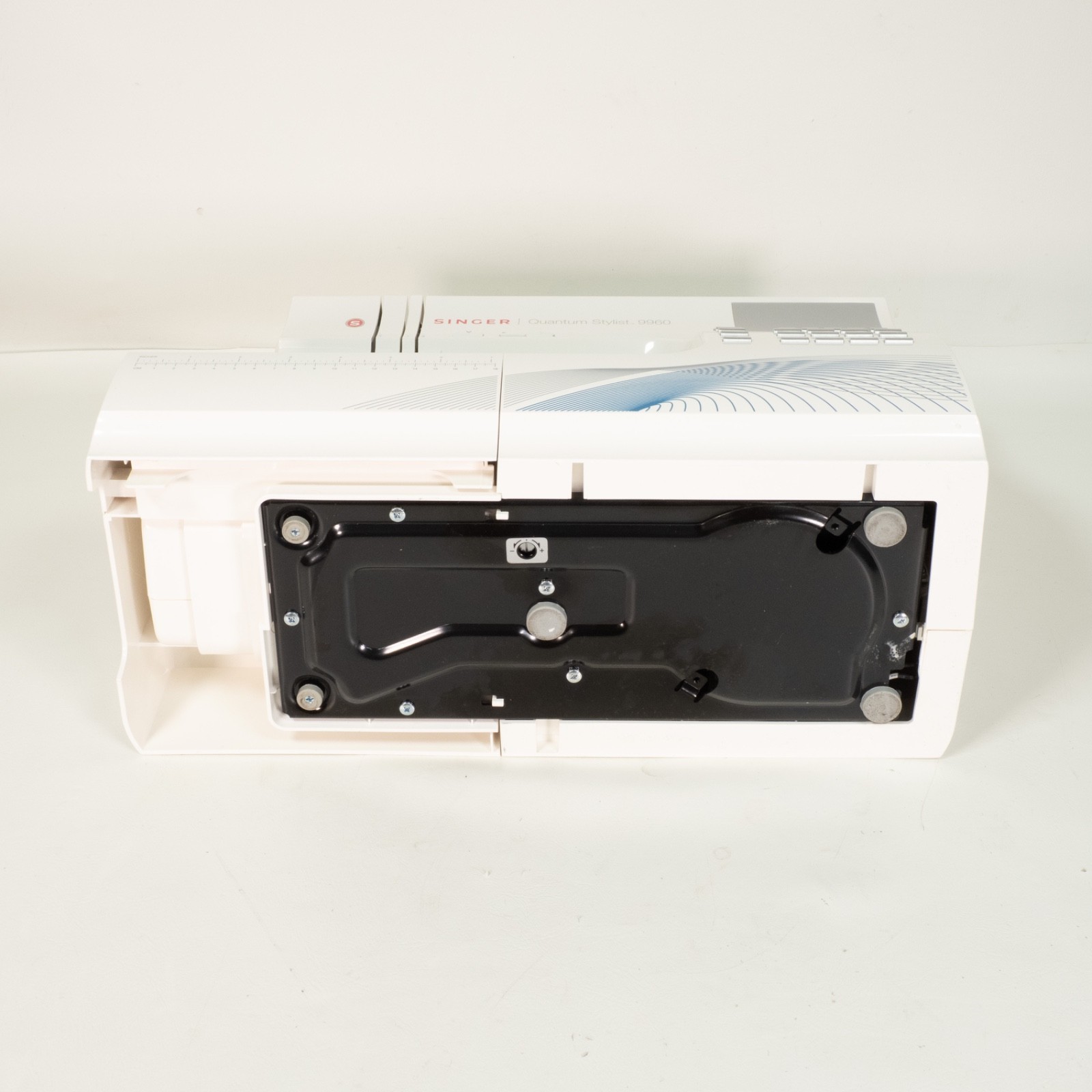 SINGER Quantum Stylist 9960 Computerized Sewing & Quilting Machine W/ Extension