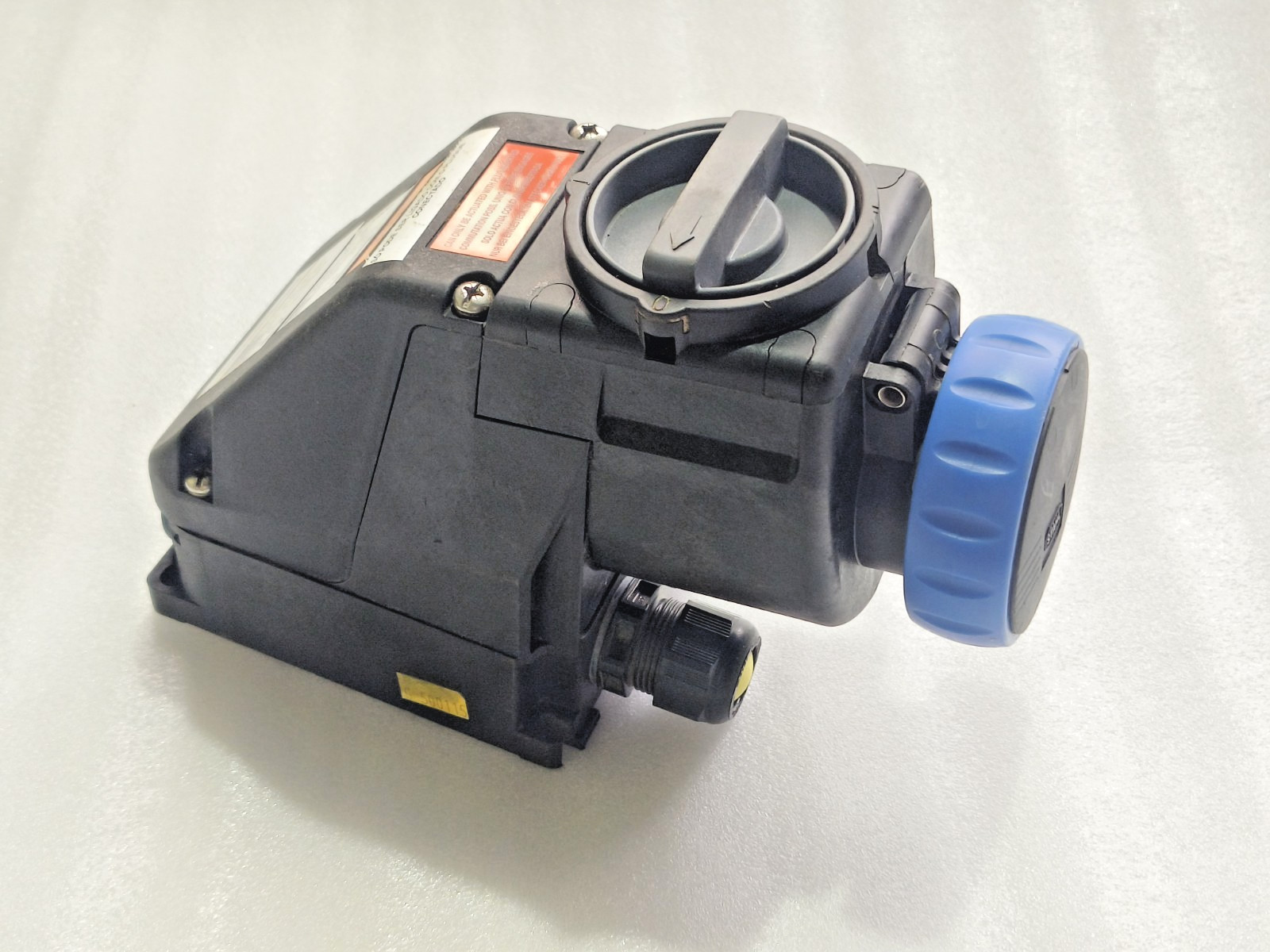 STAHL 8570/11-306 WALL MOUNTED SOCKED 16A 200-250V 50/60Hz 857011306 NEW#