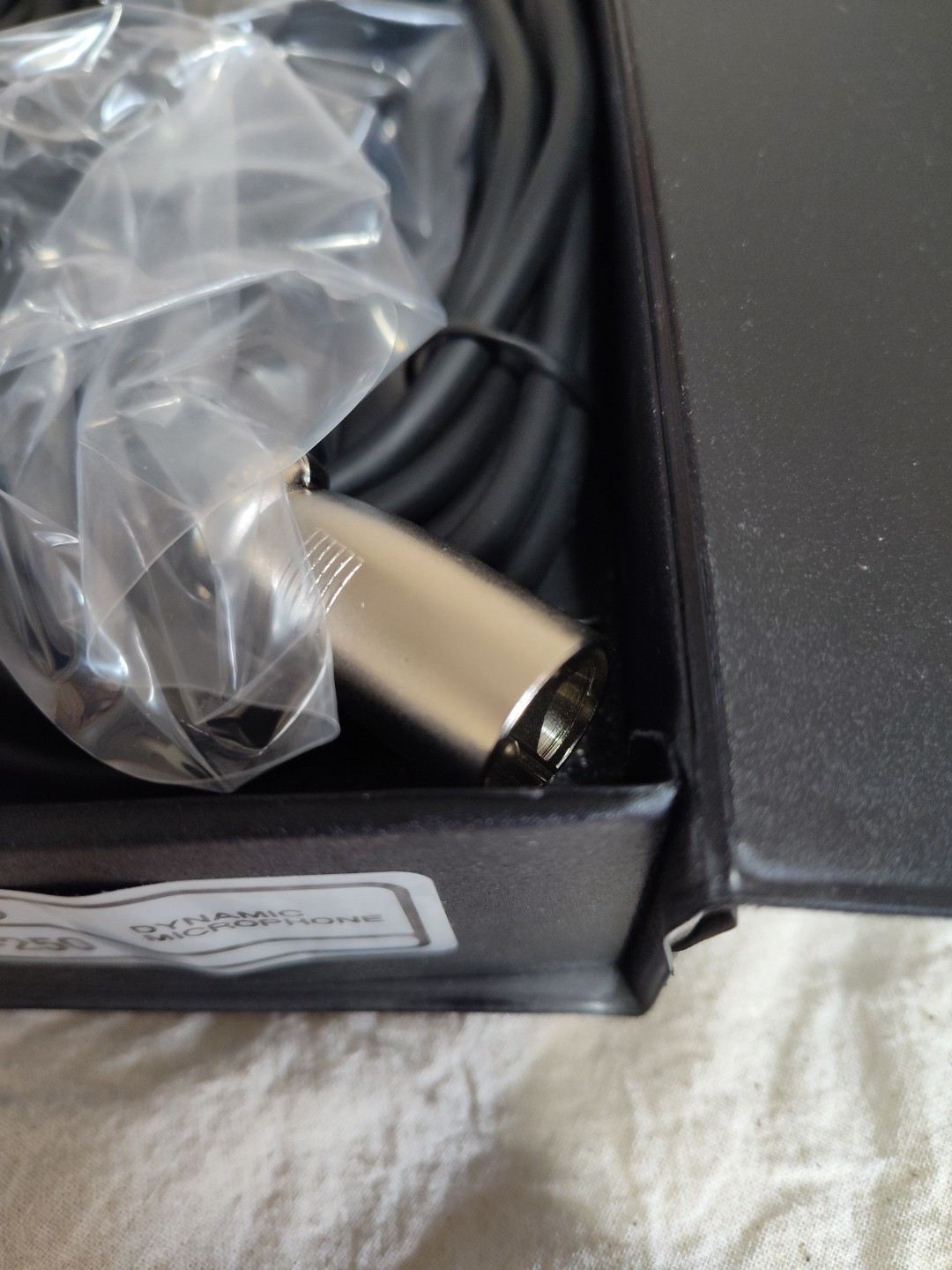 SHS OM-250 Dynamic Microphone B13