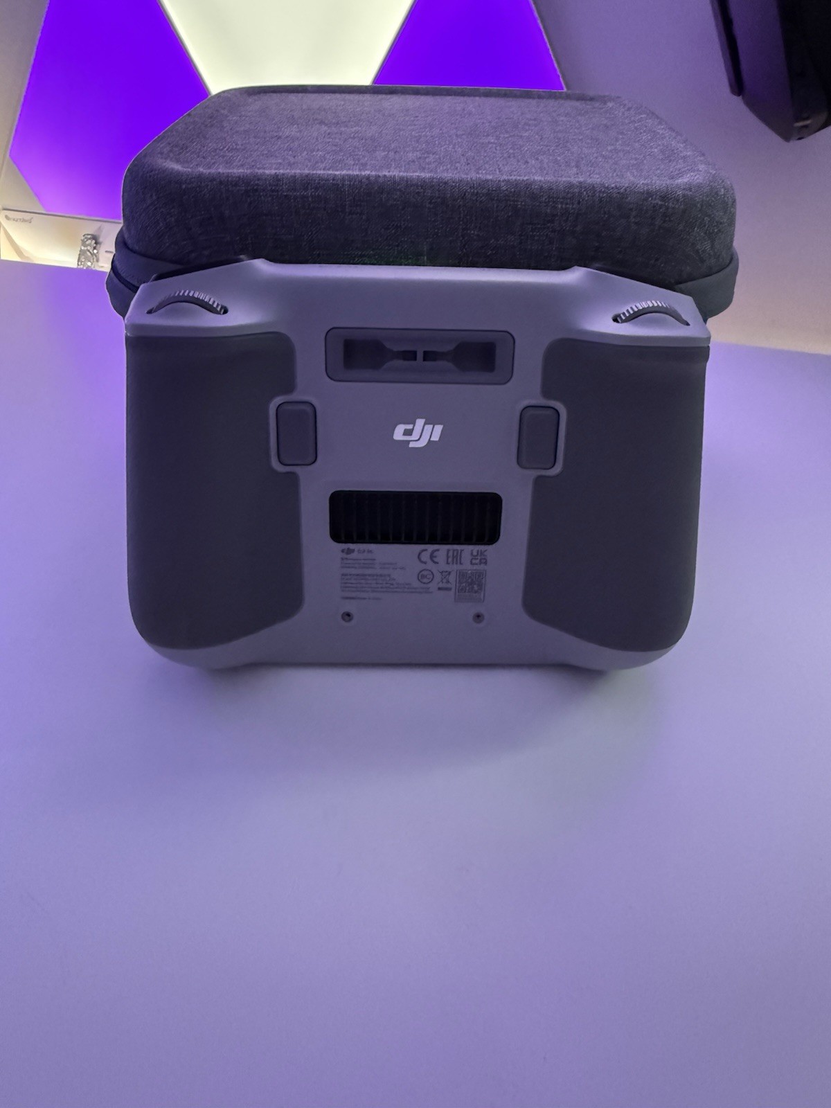 DJI RC Remote Controller Built-In Screen USB-C for Mini 3 Pro Gray RC231