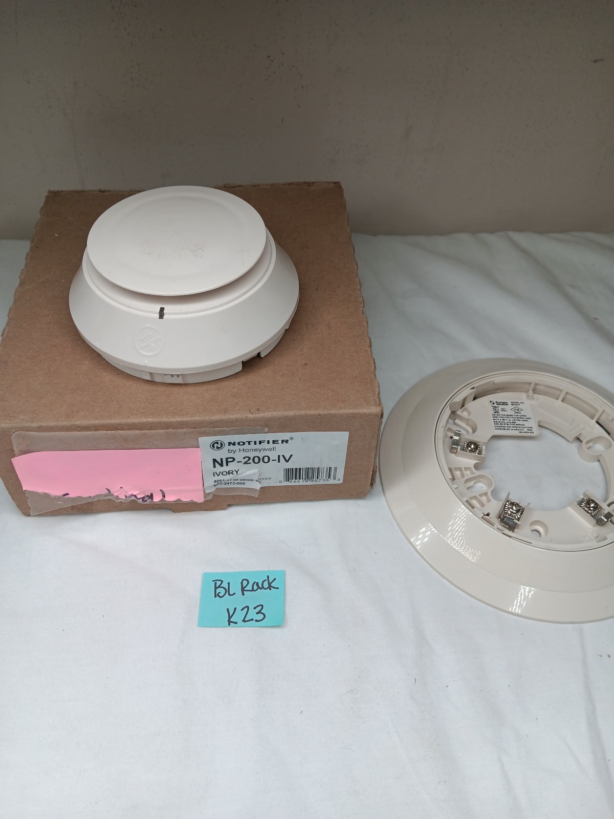 NOTIFIER NP-200-IV WHITE SMOKE DETECTOR