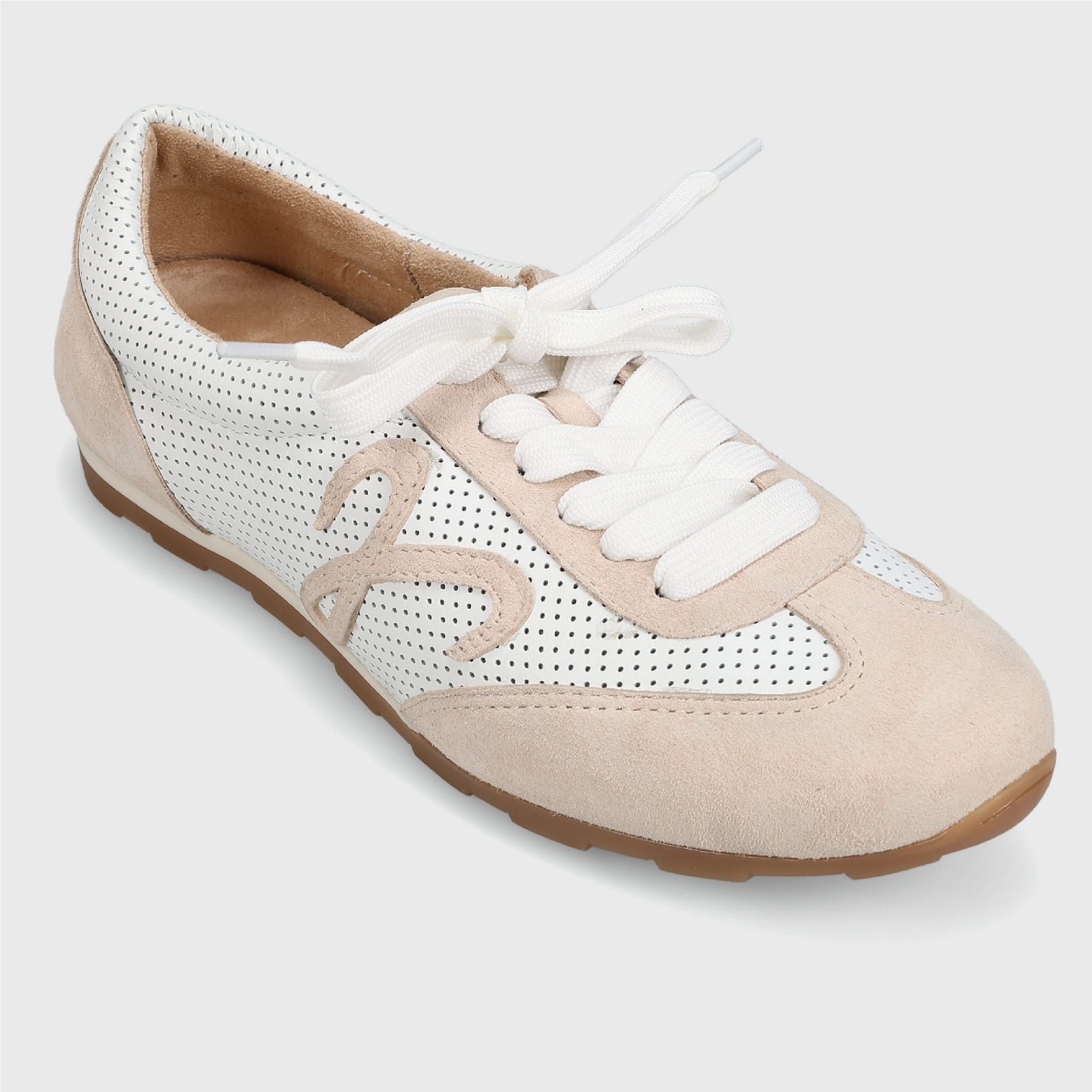 Vaneli Farryn Sneaker 3 color available