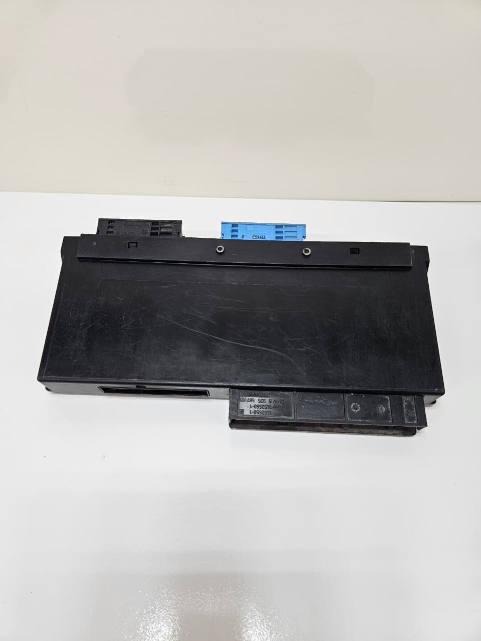 2005 BMW 330i E91 E92 Body Control Module H1 6983302 OEM