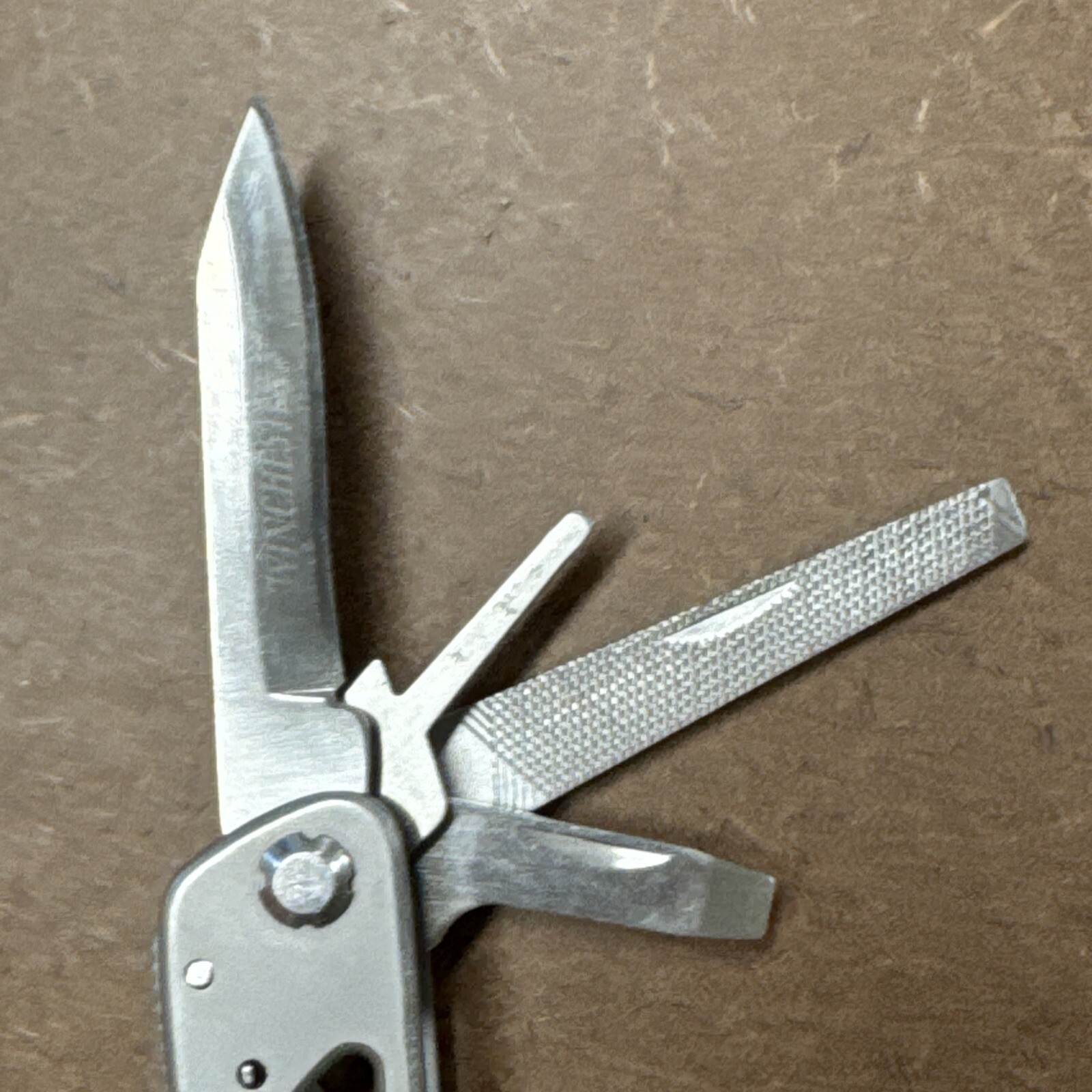 Winchester Winframe Butterfly Opening 12 In 1 Multitool W/ Sheath & Bit Set