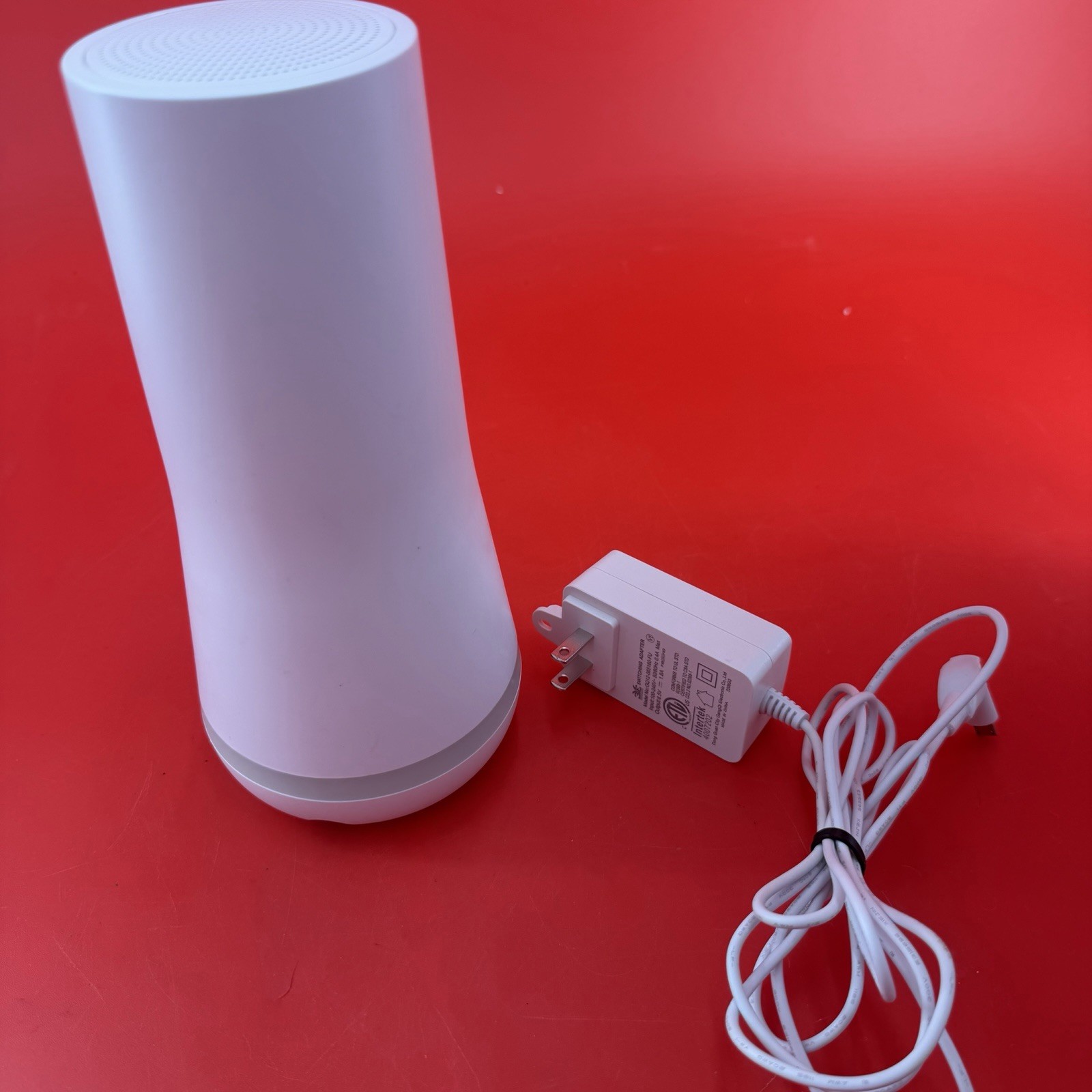 Simplisafe Home Security System Base Station White BS3W PREOWNED