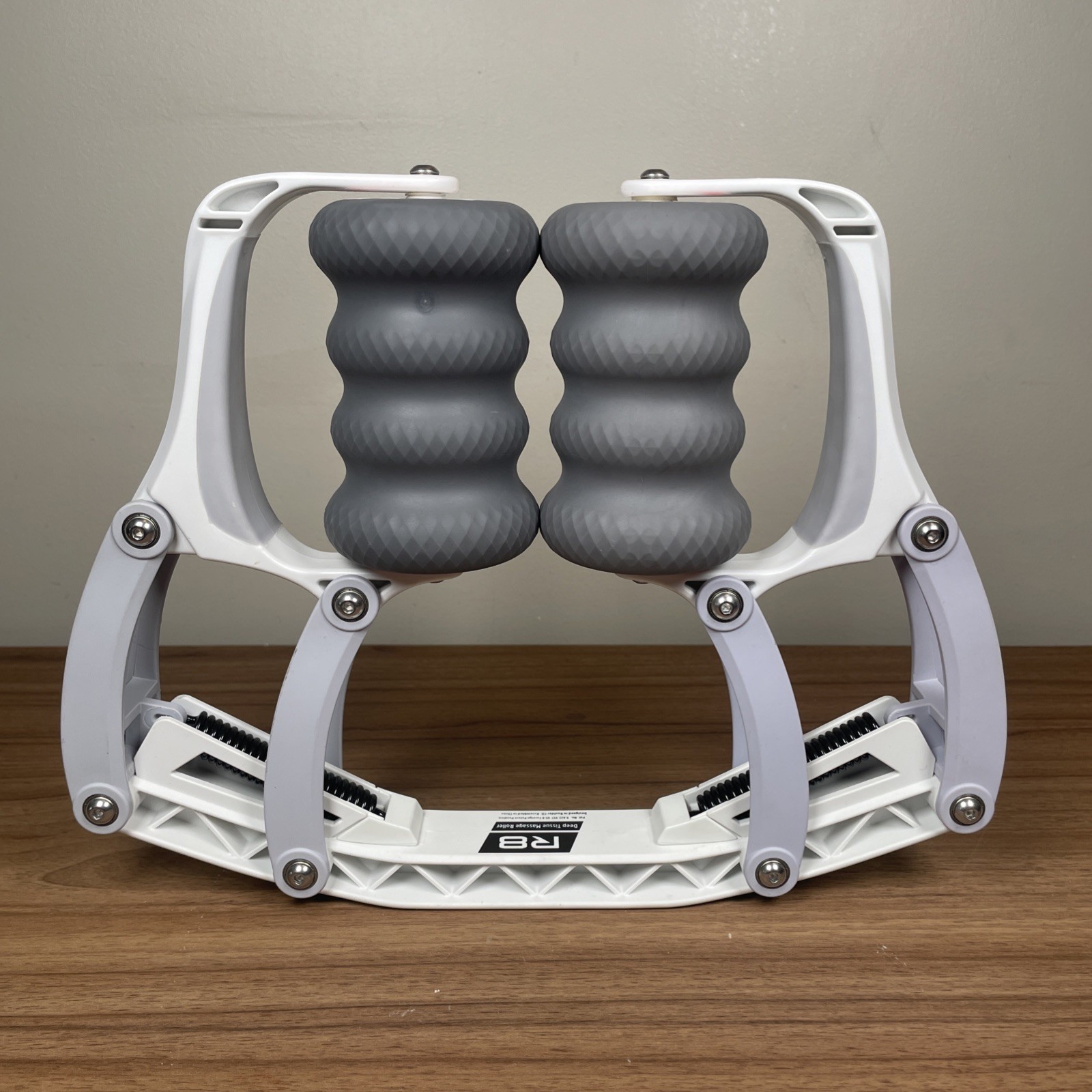 ROLL Recovery R8 Alpine White Deep Tissue Massage Roller Sports Therapy