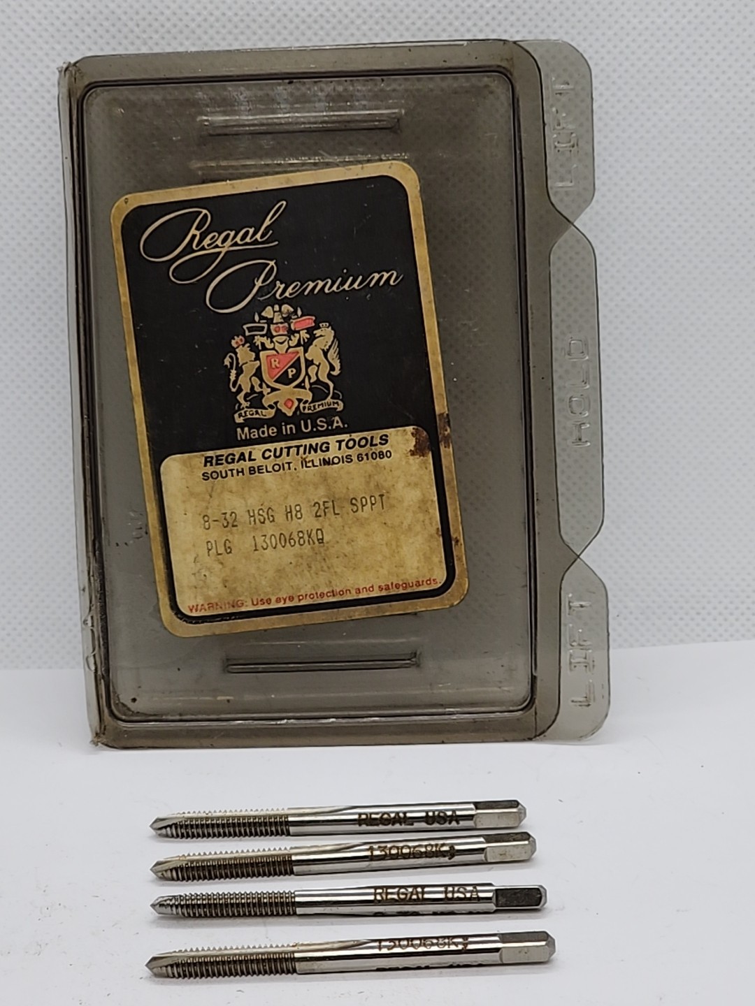 Lot of 4 - REGAL 8-32 HSG H8 2FL SPPT PLG Thread Cutting Taps [GB4]