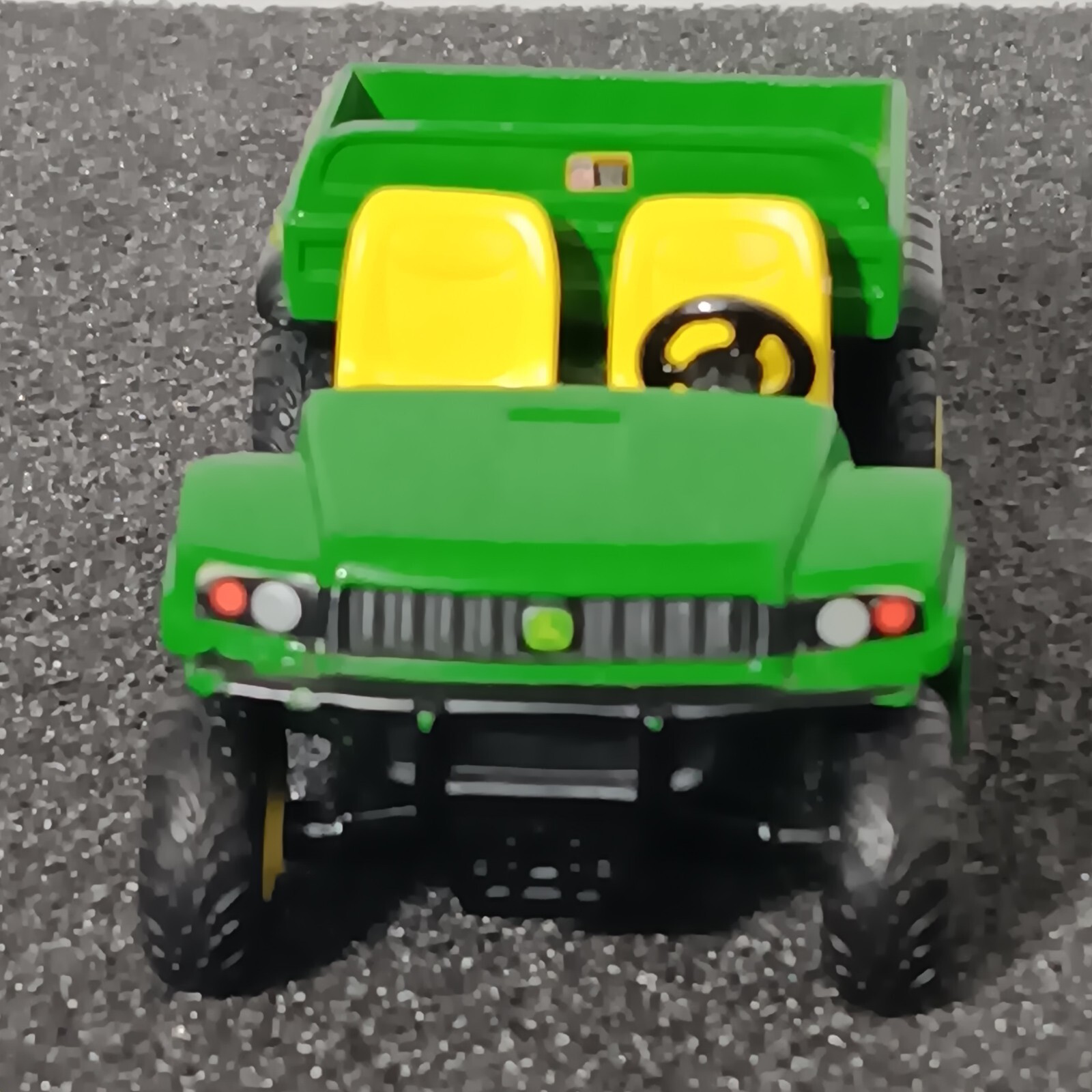 Ertl John Deere Side by Side UTV Farm Vehicle w/ Dump Bed 10517YL01
