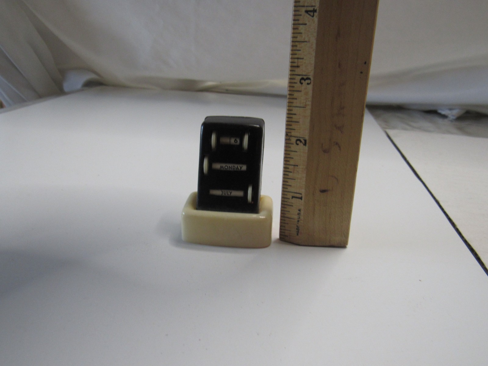 VTG Plastic Desk Calendar and Pencil Sharpener