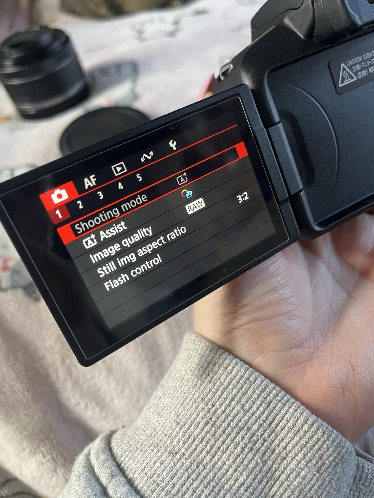 Canon EOS R50 4K Video Mirrorless Camera with accessories *READ DESCRIPTION*