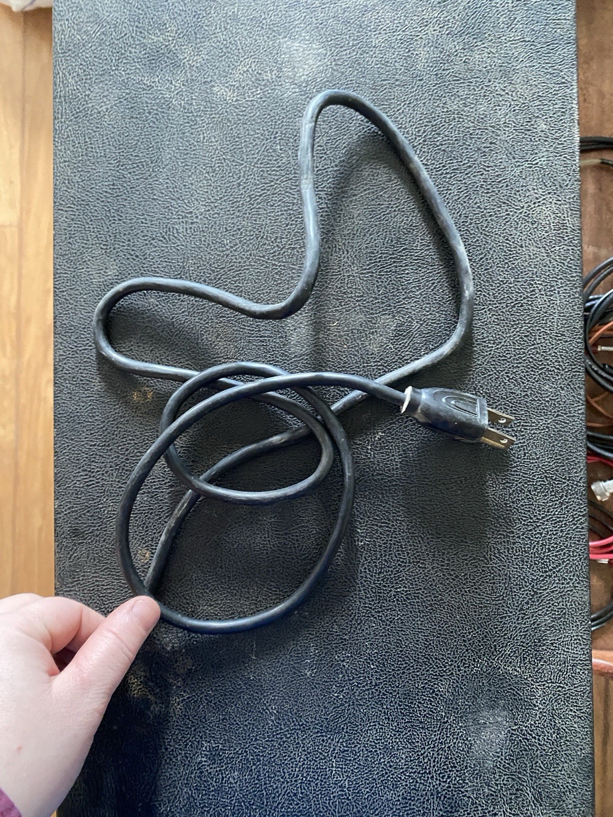 B&K Precision Model 415 Solid State Sweep/Marker Generator With Cords Untested