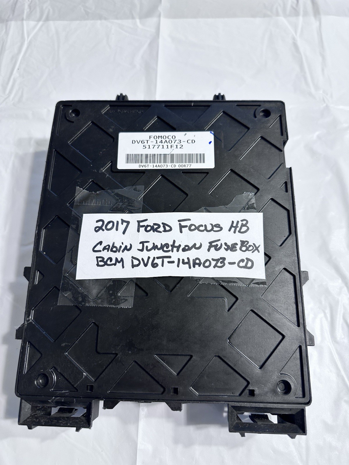 2014 2015 2016 2017 2018 FORD FOCUS CABIN JUNCTION FUSE BOX BCM DV6T-14AO73
