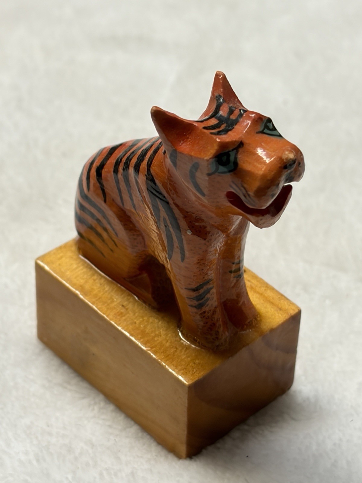 Vtg Hand Carved Wood Tiger Pencil Sharpener MCM Figural Cat Art Hand Painted