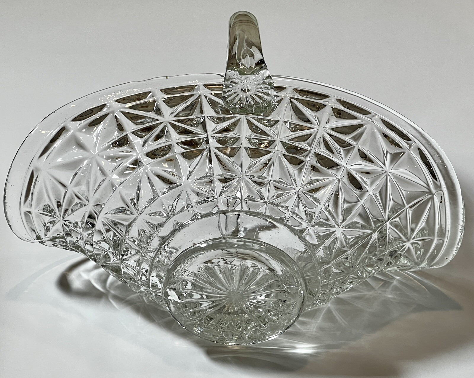 L.E. Smith Cut Glass Square Star Pattern Brides Basket Excellent Used Condition