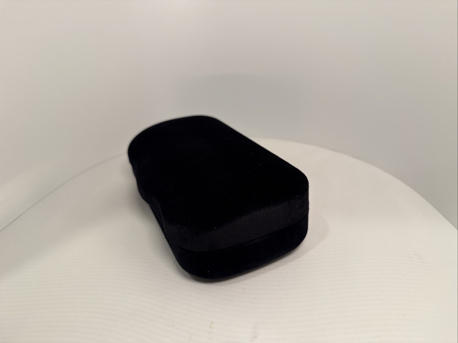 Gucci Black Velvet Clamshell case Large