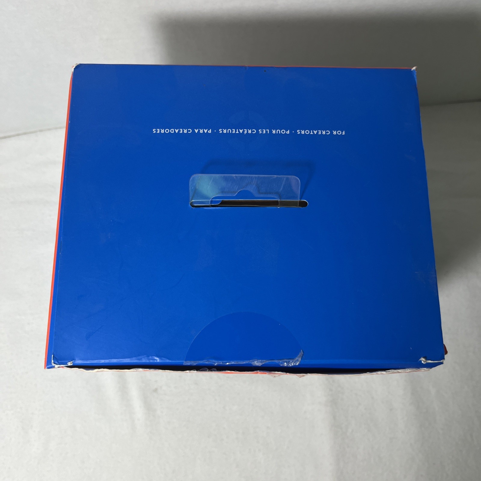 Logitech Creators Blue Snowball ice White USB Microphone NEW OPEN BOX