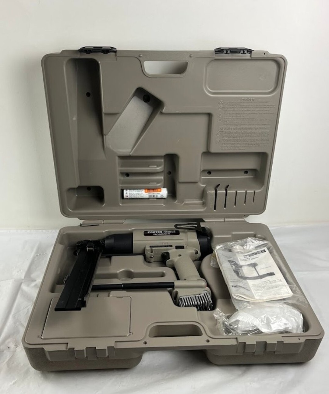 Porter Cable Bammer CMS200 Cordless Gas Crown Stapler with Case & Manual