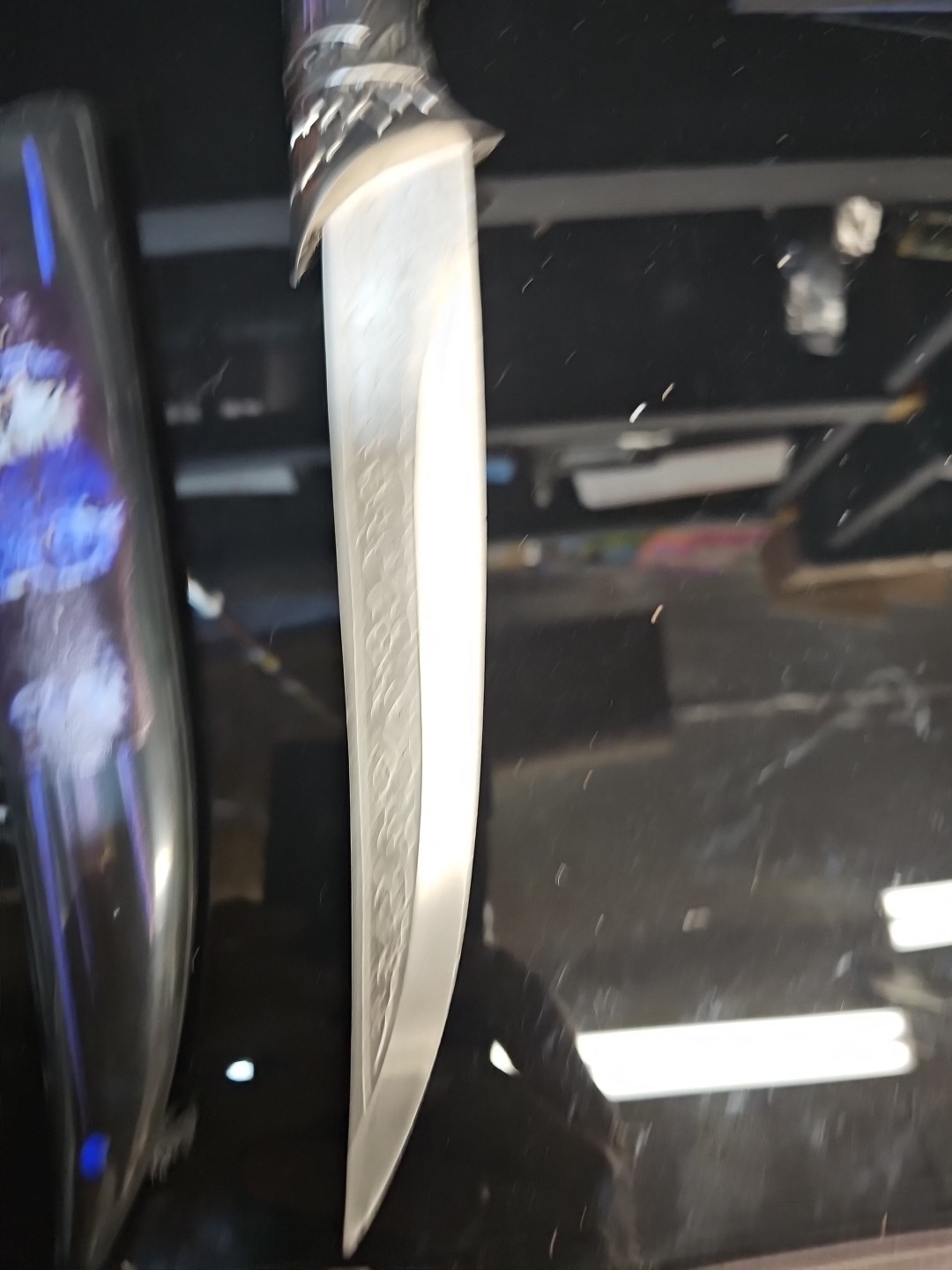 Knife 7 Inch 440 Stainless Etched Blade
