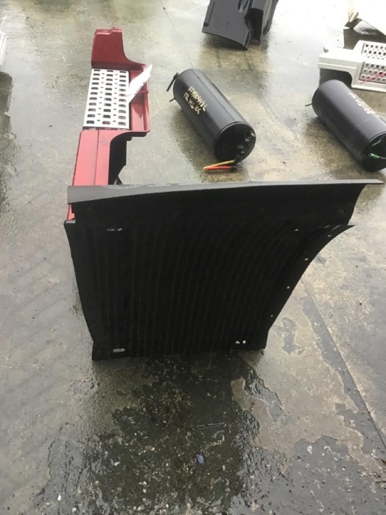 For 2013 VOLVO VNL SIDE FAIRING Left , MD