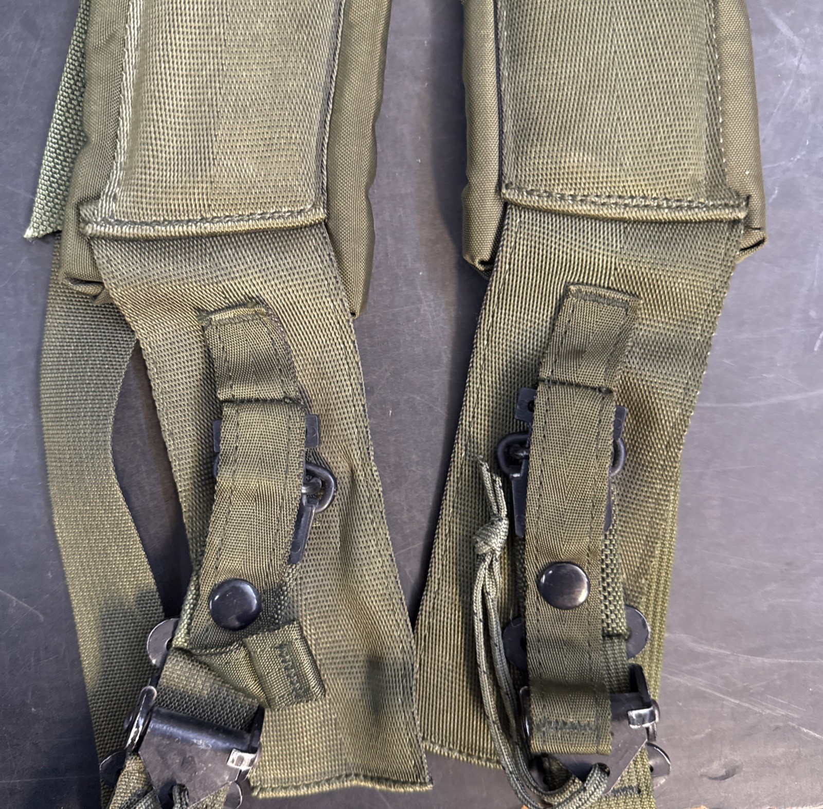 USGI LC-2 OD ALICE PACK QUICK RELEASE SHOULDER STRAPS(227MG)