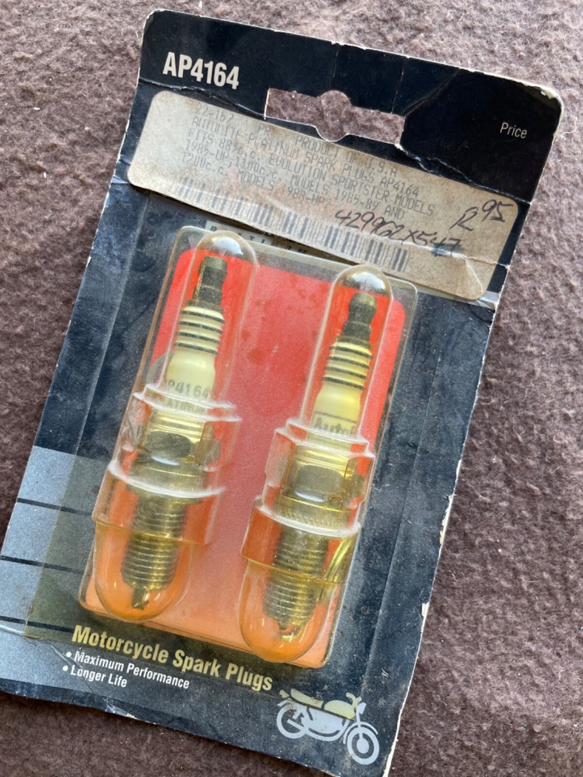 Harley 883 Autolite Platinum spark plugs (2)