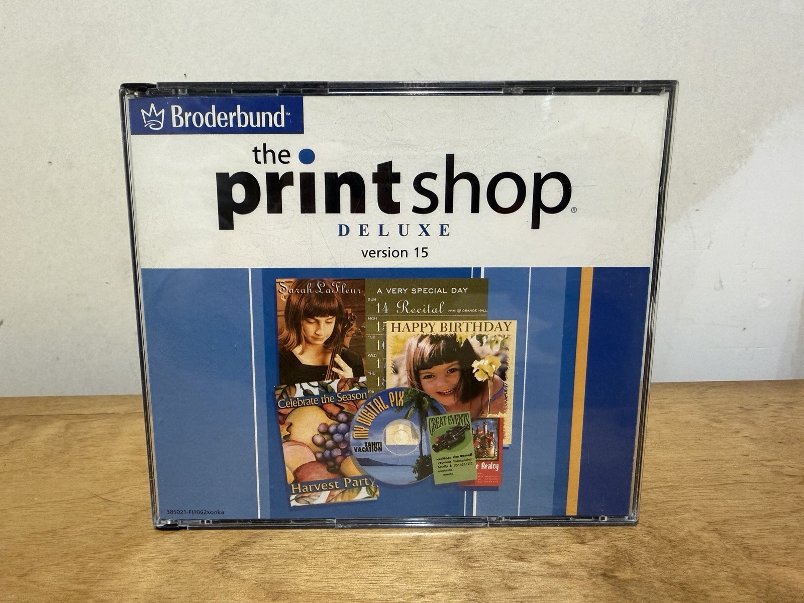 2002 Printshop Deluxe Version 15 Broderbund CD rom PC 4 Disc Set in Case